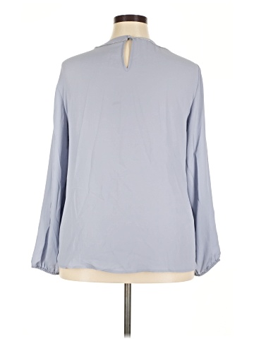 Maurices 3/4 Sleeve T-Shirt (view 2)