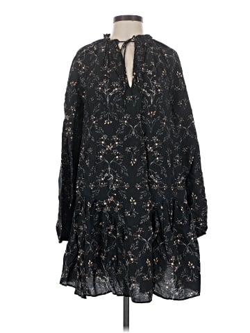 H&M Casual Dress (view 1)