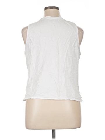 Old Navy Sleeveless T-Shirt (view 2)