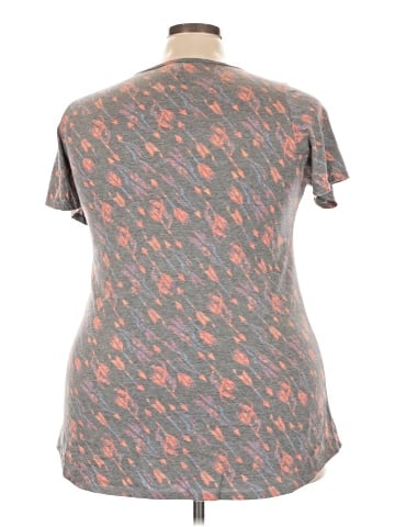Lularoe Short Sleeve T-Shirt (view 2)