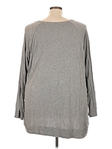 Torrid 3/4 Sleeve T-Shirt (view 2)