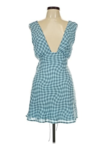 Le Lis Cocktail Dress (view 1)