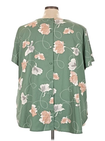 Ava & Viv Short Sleeve Blouse (view 2)