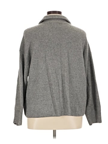 Old Navy Pullover Sweater (view 2)