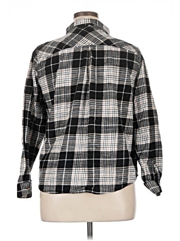 Maurices Long Sleeve Button-Down Shirt (view 2)