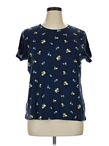 Croft & Barrow Short Sleeve T-Shirt (view 1)