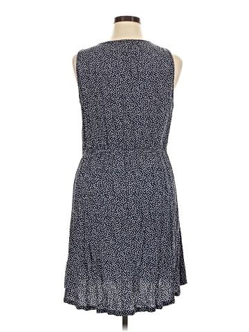 Old Navy Casual Dress (view 2)