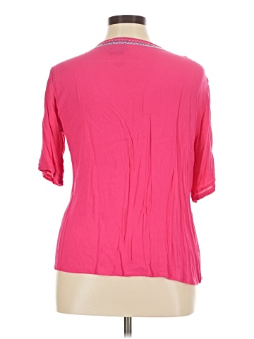 Liv Short Sleeve T-Shirt (view 2)