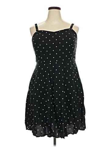Old Navy Cocktail Dress (view 1)