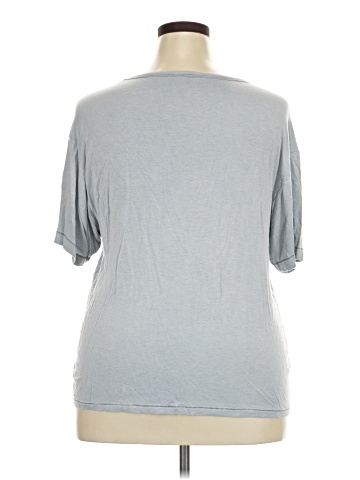 American Eagle Outfitters 3/4 Sleeve T-Shirt (view 2)