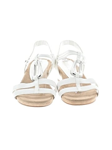 Kelly & Katie Wedges (view 2)