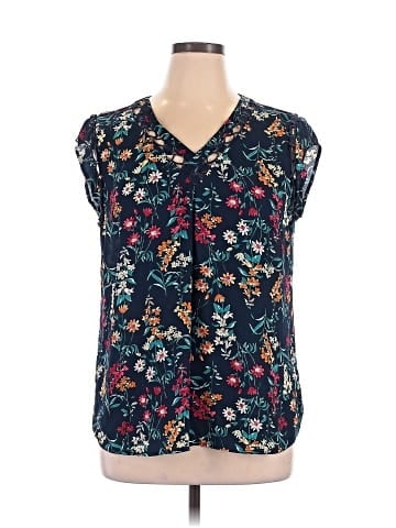 Daniel Rainn Short Sleeve Blouse (view 1)