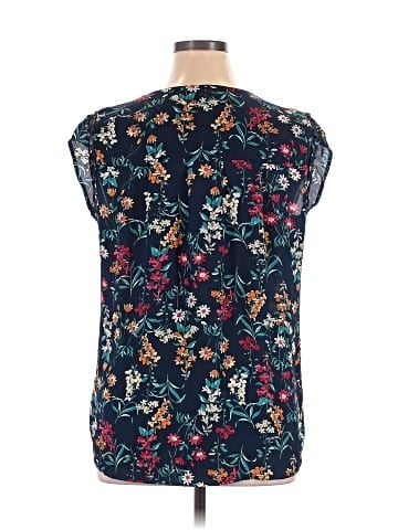 Daniel Rainn Short Sleeve Blouse (view 2)