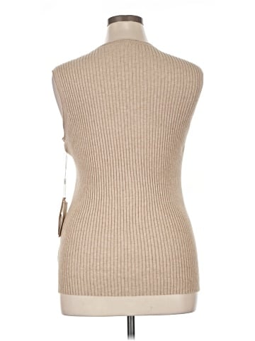 Cyrus Sleeveless T-Shirt (view 2)
