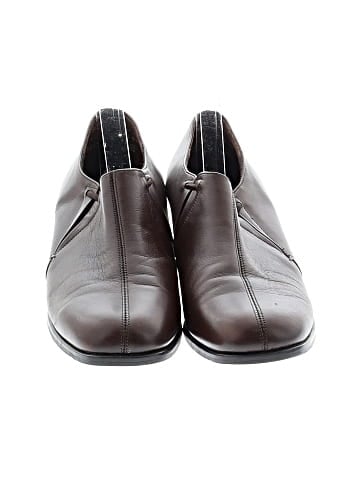 Munro American Heels (view 2)