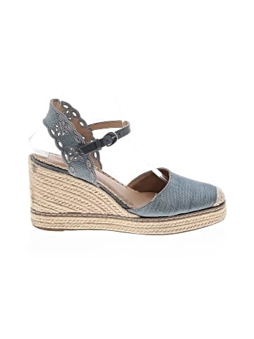 Crown Vintage Wedges (view 1)
