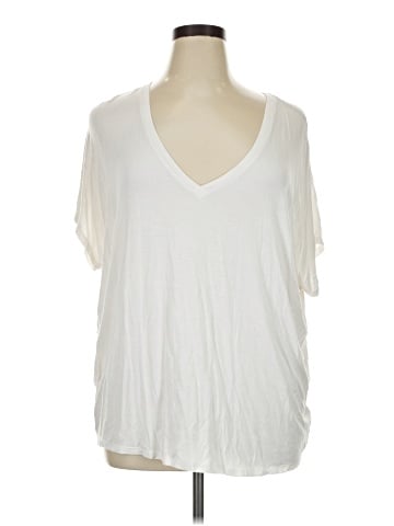 Express Outlet Sleeveless T-Shirt (view 1)