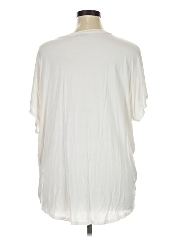 Express Outlet Sleeveless T-Shirt (view 2)