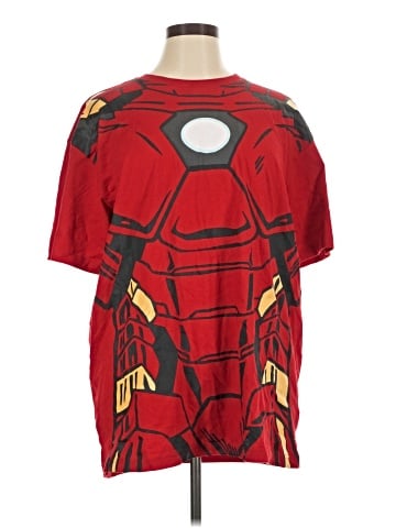 Marvel Short Sleeve T-Shirt (view 1)