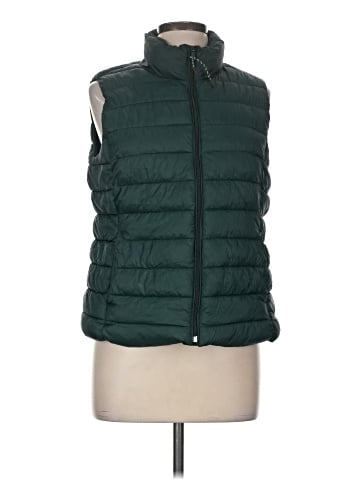 Gap Outlet Vest (view 1)