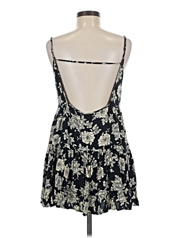 Brandy Melville Sleeveless Top (view 2)