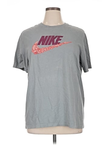 Nike Short Sleeve T-Shirt (view 1)