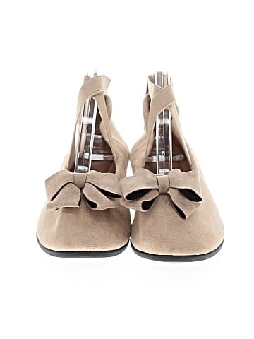 Unbranded Flats (view 2)