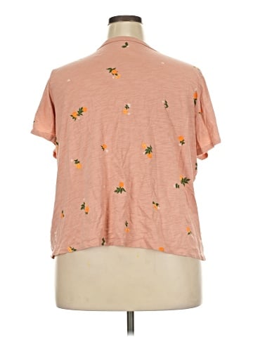 Old Navy Short Sleeve T-Shirt (view 2)