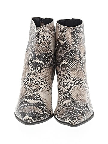 Qupid Ankle Boots (view 2)
