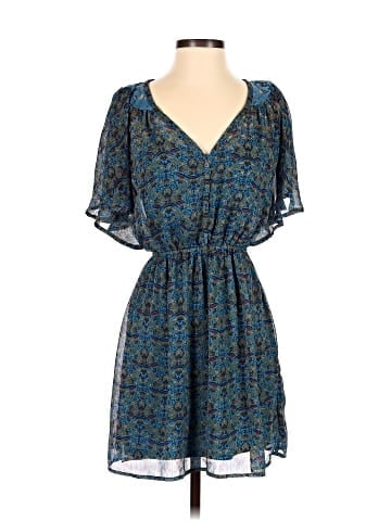 Xhilaration Casual Dress (view 1)