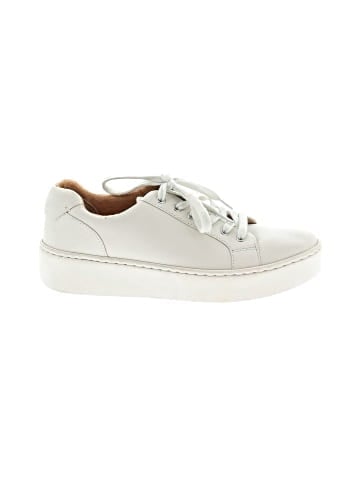 Born Sneakers (view 1)