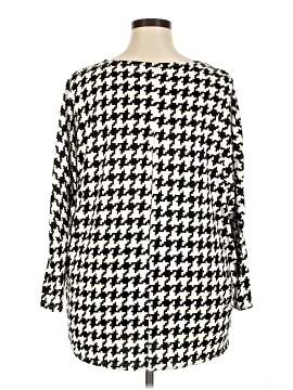 Lularoe 3/4 Sleeve T-Shirt (view 2)
