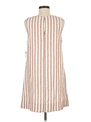 Old Navy Casual Dress (view 2)