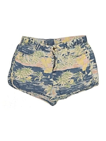 Gap Shorts (view 1)
