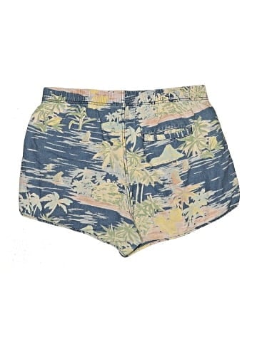 Gap Shorts (view 2)