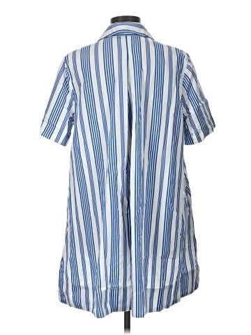 Old Navy Short Sleeve Button-Down Shirt (view 2)