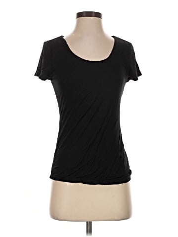Maurices Short Sleeve T-Shirt (view 1)