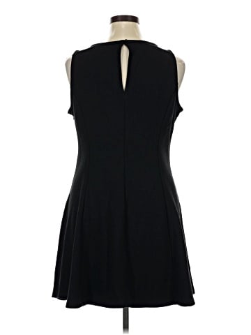 Old Navy Casual Dress (view 2)