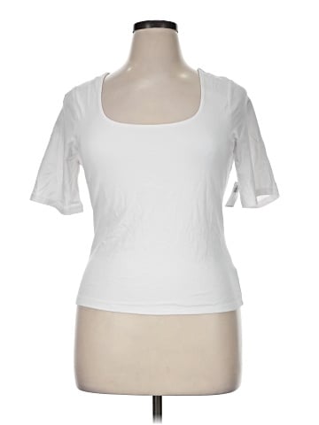 Old Navy Short Sleeve T-Shirt (view 1)