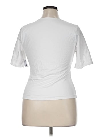 Old Navy Short Sleeve T-Shirt (view 2)