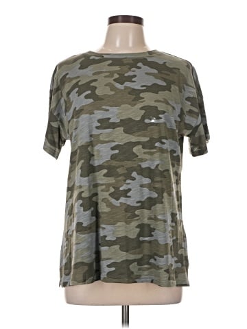 Maurices Short Sleeve T-Shirt (view 1)