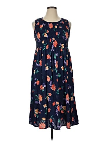 Croft & Barrow Casual Dress (view 1)