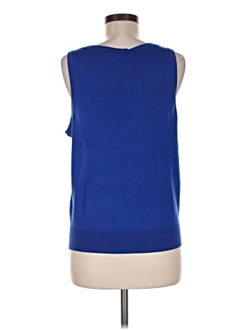 Aritzia Sleeveless T-Shirt (view 2)