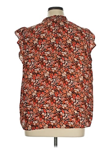 Sweet Rain Sleeveless Blouse (view 2)