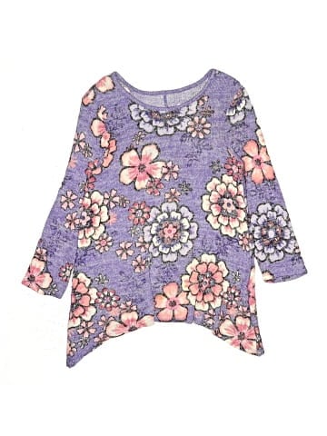 Justice Poncho (view 1)