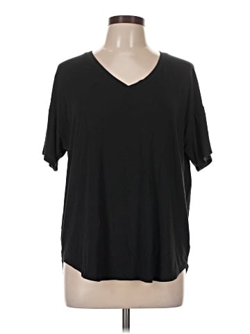 American Eagle Outfitters Short Sleeve T-Shirt (view 1)