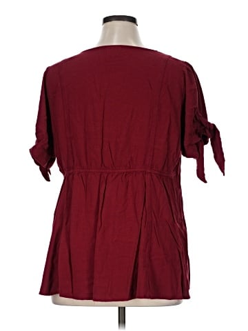 Torrid Short Sleeve Button-Down Shirt (view 2)