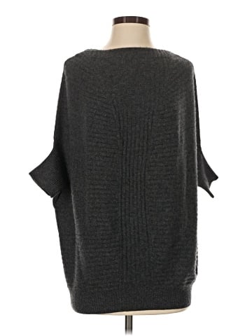 Vince. Poncho (view 1)