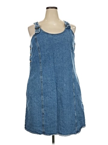 Levi's Casual Dress (view 1)