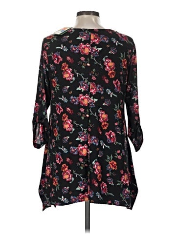 Roper 3/4 Sleeve Blouse (view 2)